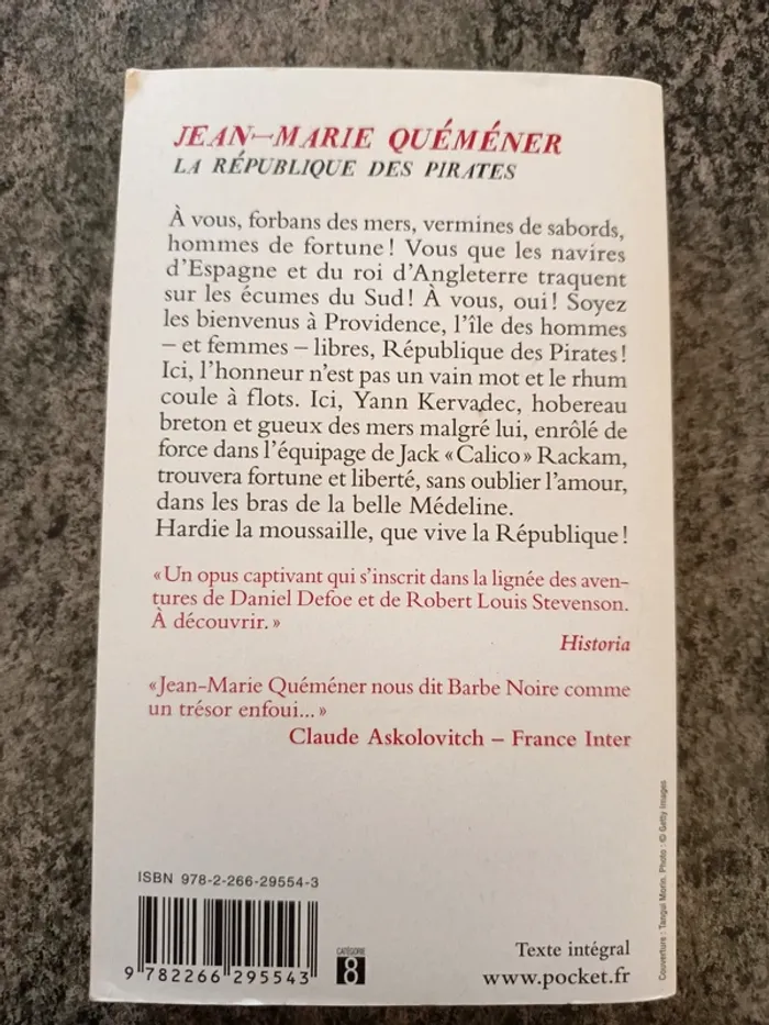 Lot de 7 livres ''pocket'' - photo numéro 3