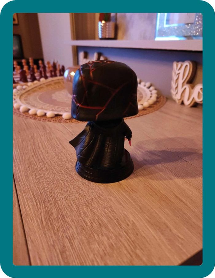 Figurine Pop Star Wars Kylo Ren - photo numéro 2