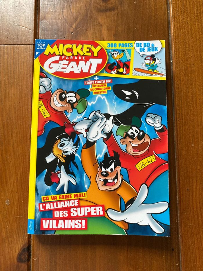 Mickey Parade Géant Disney