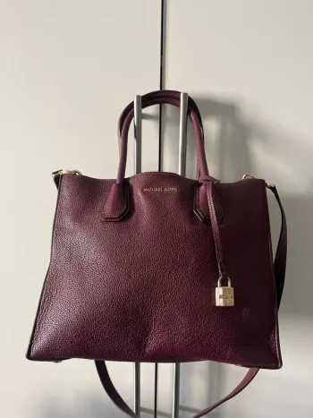 Sac à main en cuir Michael Kors violet