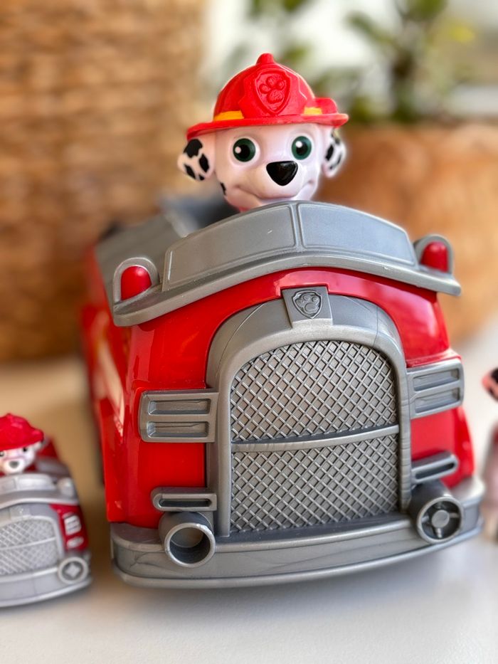 Lot grand camion de pompiers marcus avec figurines paw patrol - photo numéro 2