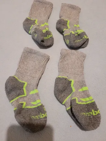 Lot 2 paires chaussettes taille 27/30
