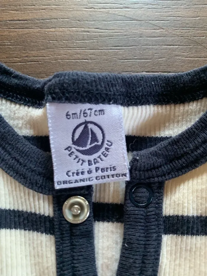 Lot bodies Petit Bateau manches courtes - photo numéro 5