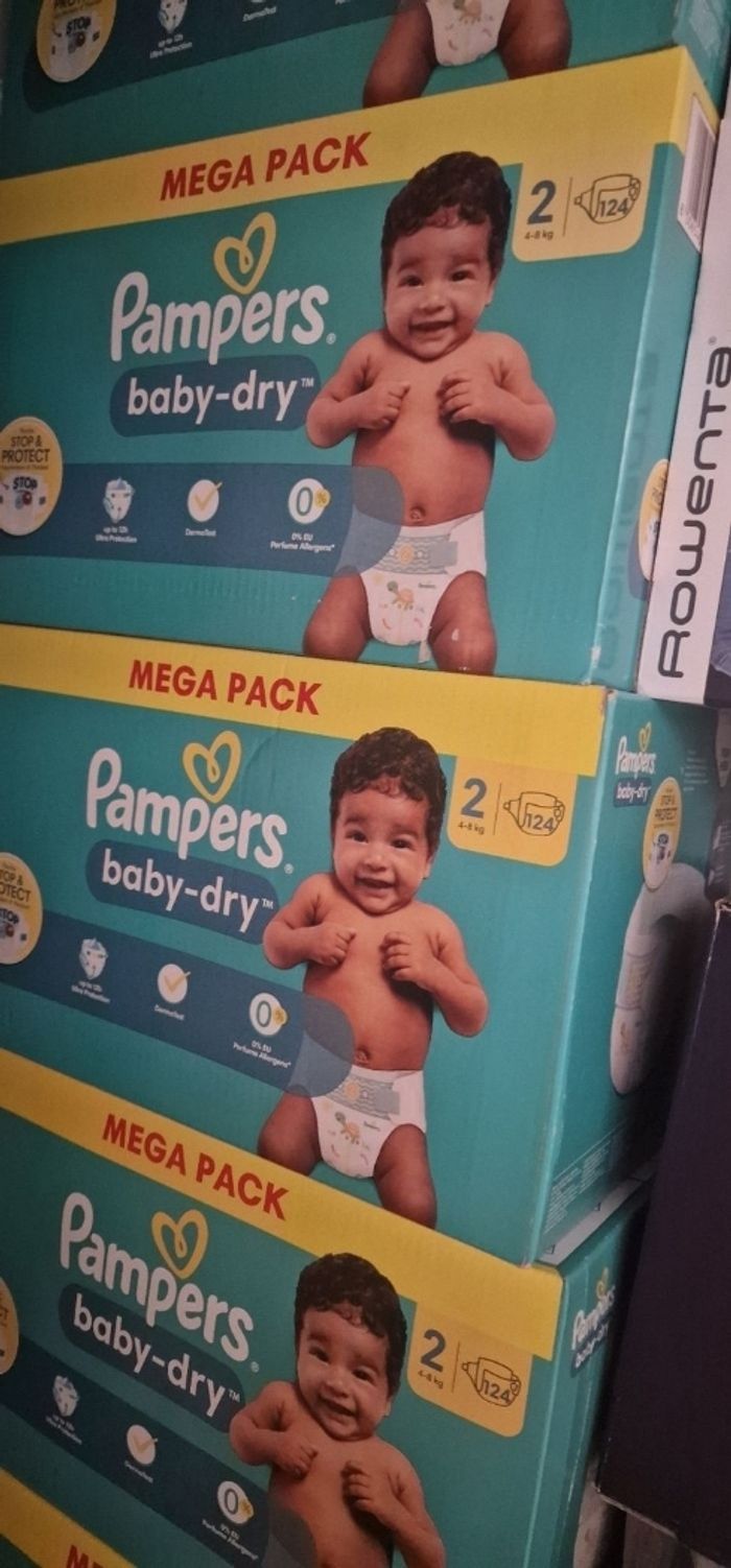 Couches pampers