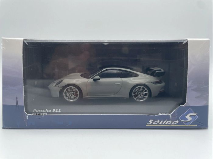 Porsche 911 GT3 1/43 Solido