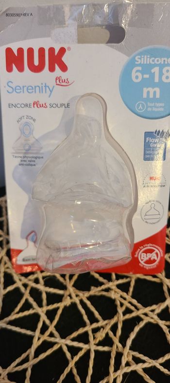 Tétine pour biberon nuk serenity Taille 6-18 mois  Paquets non ouvert,