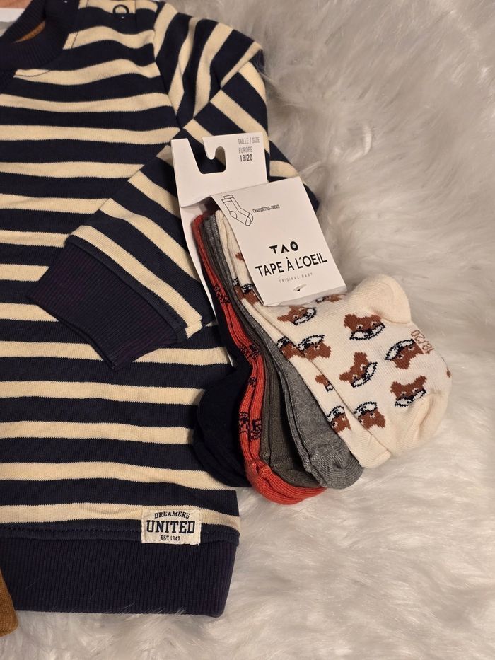 Neufs (non portés) 😍🤩💙ensemble molleton 12 mois garçon et chaussettes 💙😍🤩 - photo numéro 2