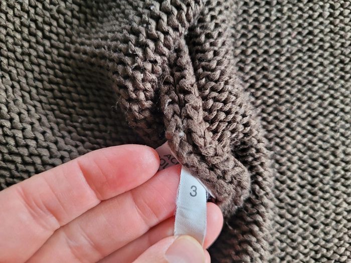 Pull court original La Fée Maraboutée taille 3 - photo numéro 5