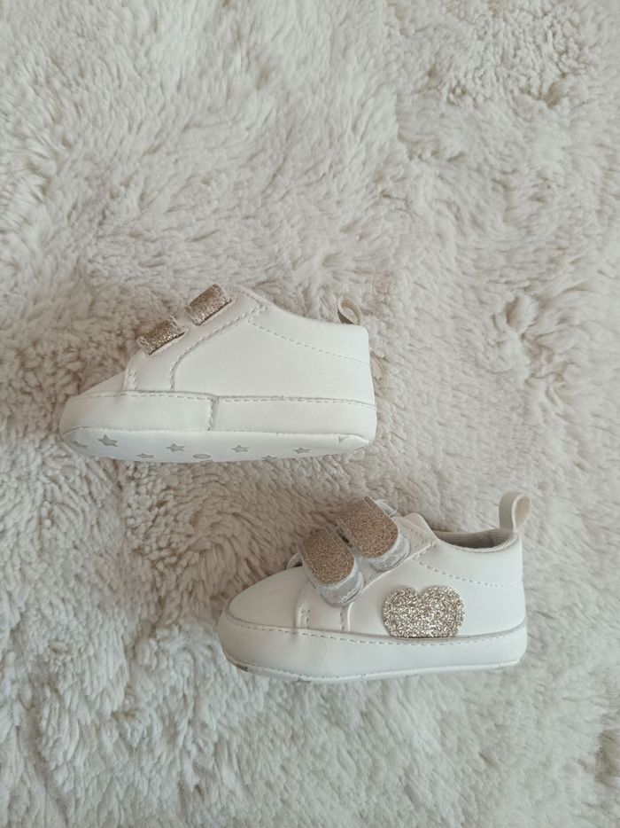 Basket tape a l'oeil 3-6 mois - photo numéro 2