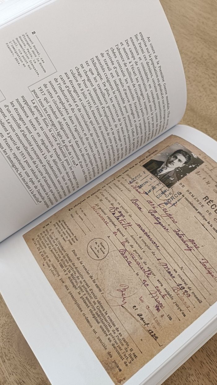 Une histoire de l'immigration en 100 objets - photo numéro 3