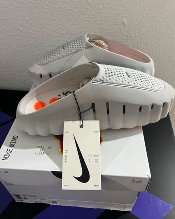 Nike mind 001