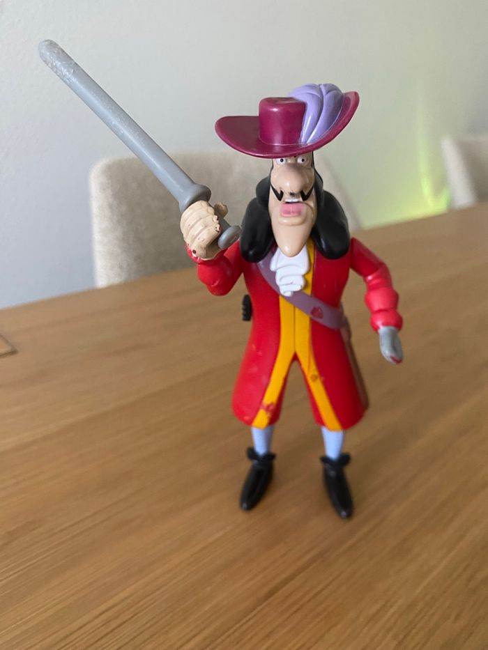 Peter Pan Capitaine Crochet 15 cm figurine vintage - photo numéro 4