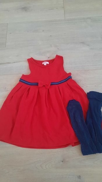 Robe et collant du pareil au même fille 3 ans