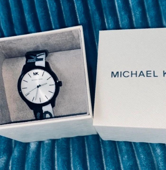 Montre sport Michael Kors noire NEUVE