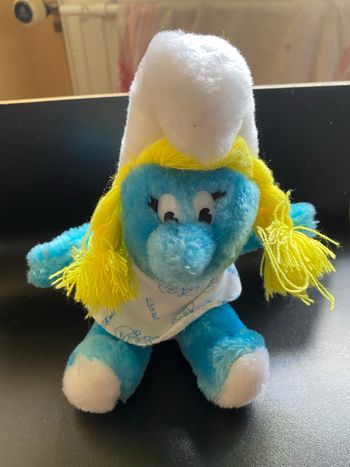 Peluche schtroumpfette