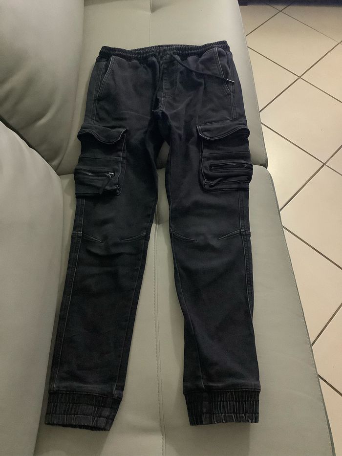 Pantalon type cargo slim noir Taille XS marque FSBN