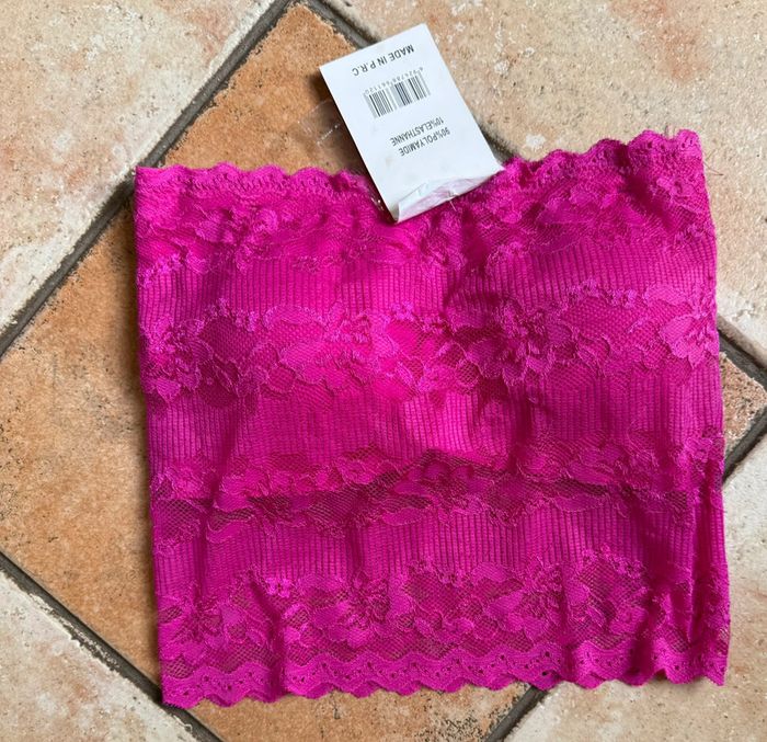 Brassière dentelles fuschia neuve taille l/xl