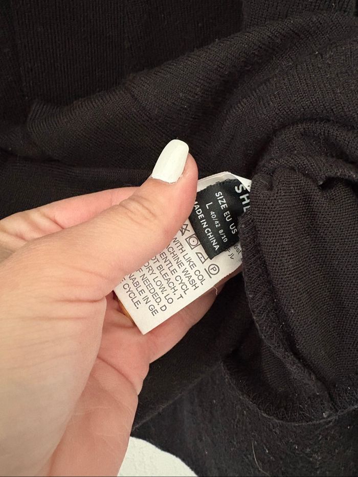 Pull SHEIN taille L - photo numéro 2