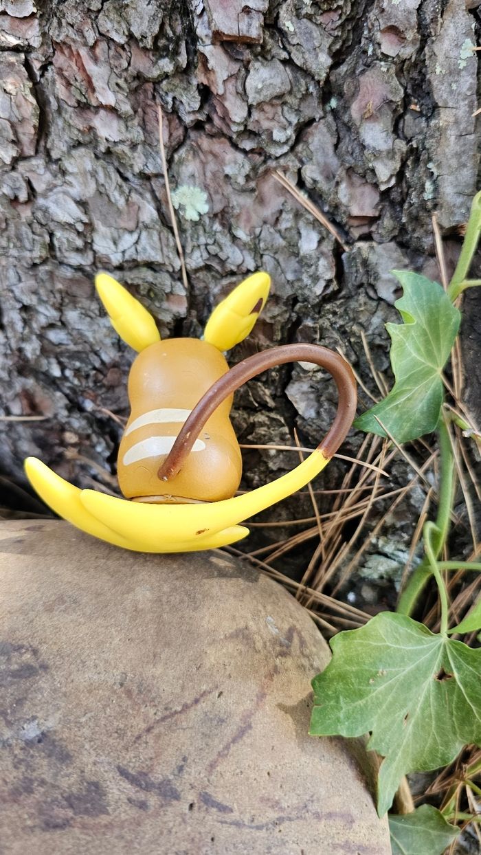 Super figurine Pokemon Raichu d'alola - photo numéro 3