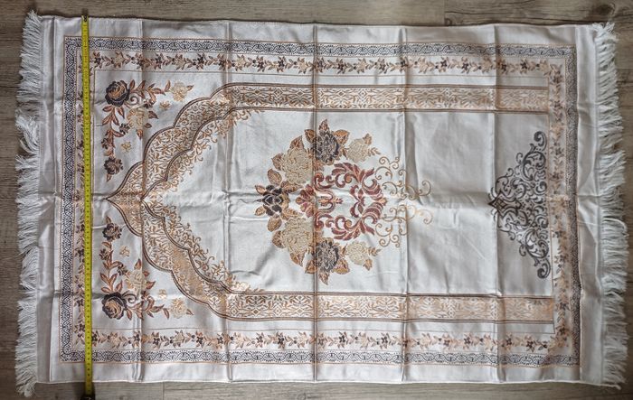 Pochette avec tapis de prière de voyage, neuf, idéal pour offrir - photo numéro 5