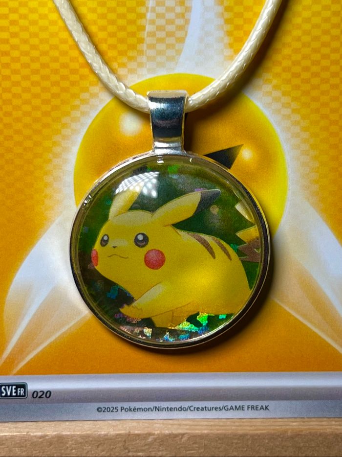 Pendentif Pokémon Pikachu - photo numéro 2