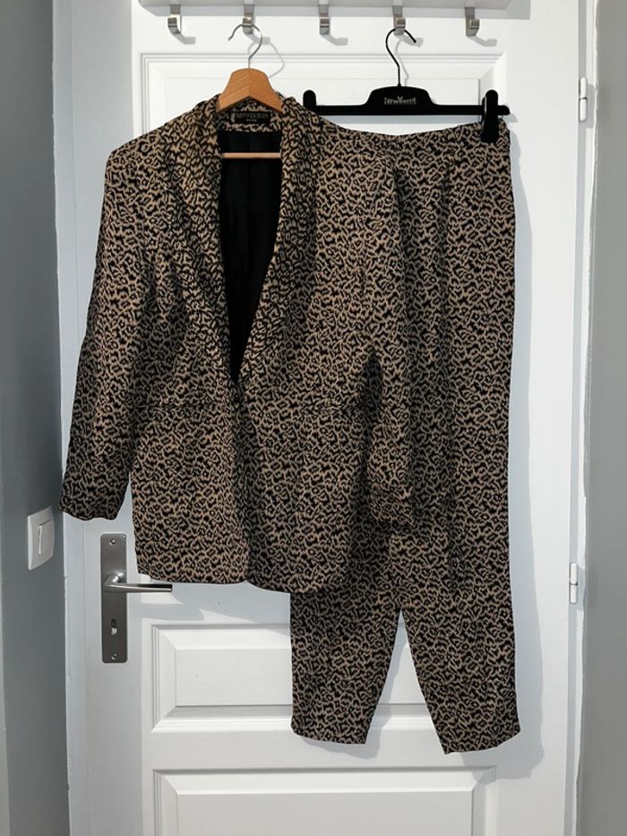 Ensemble veste et pantalon léopard, taille L