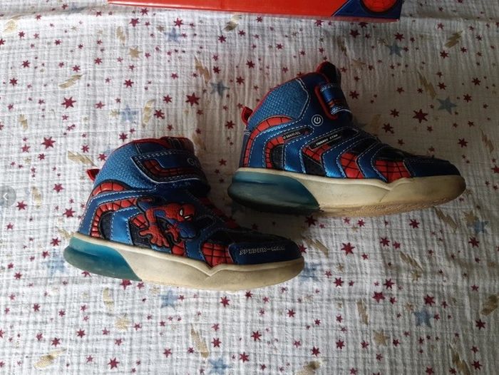 Baskets montantes Geox Spiderman taille 28 - photo numéro 3