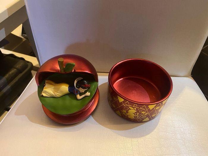 Boîte statuette figurine blanche neige - photo numéro 2