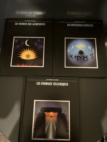 Attention à ne pas mettre entre toutes les mains ! 3 livres ésotériques