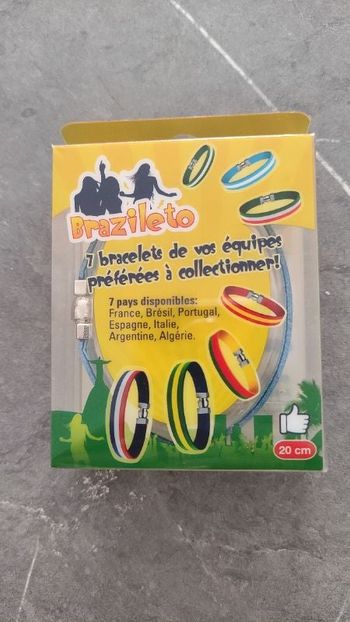 Bracelet collector pays Argentine