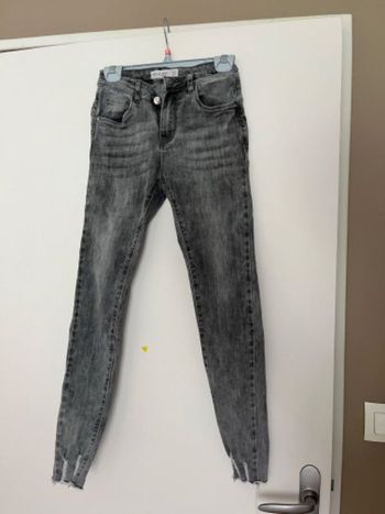 Jean skinny gris