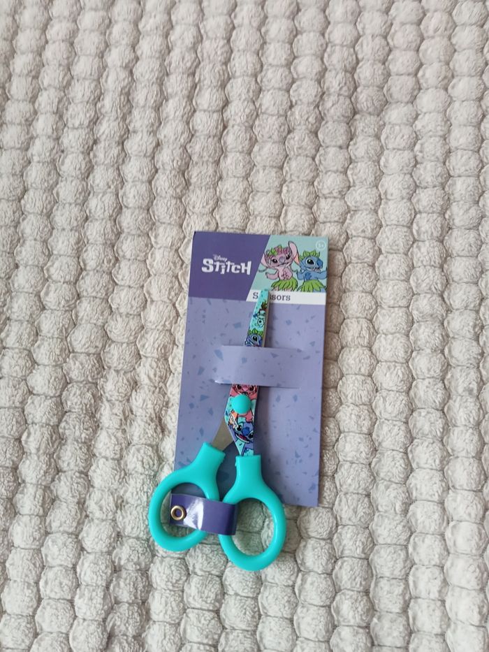 Ciseaux Stitch