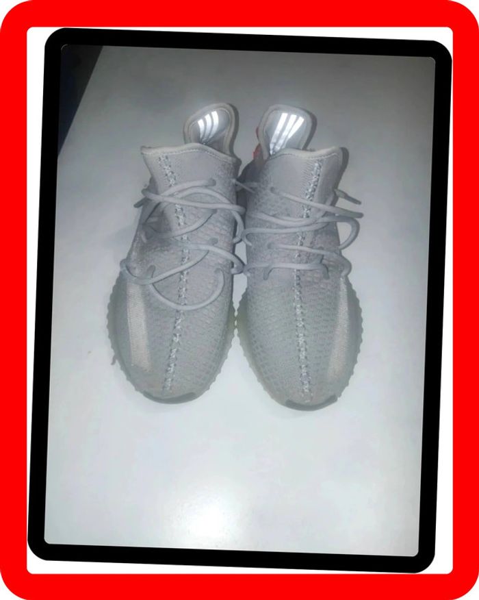 Adidas Yeezy boost 350 v2 taille 42