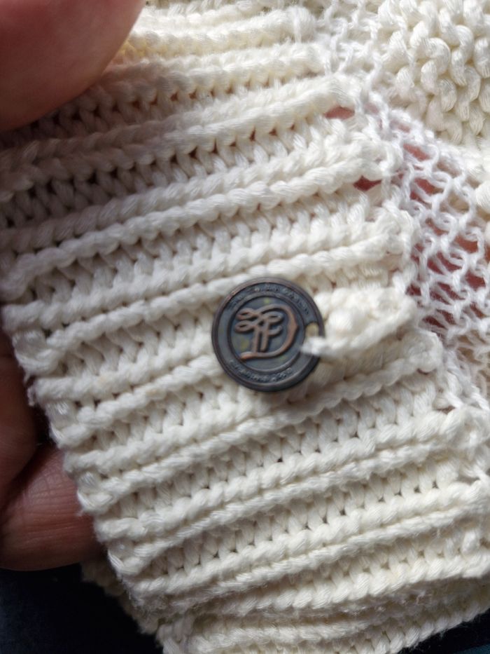 Magnifique pull court déco jeu de transparence - photo numéro 8