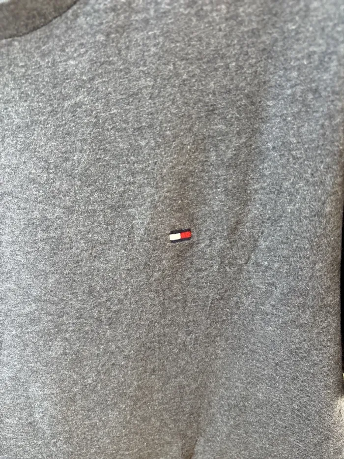 T-shirt pour homme Tommy Hilfiger taille M - photo numéro 2