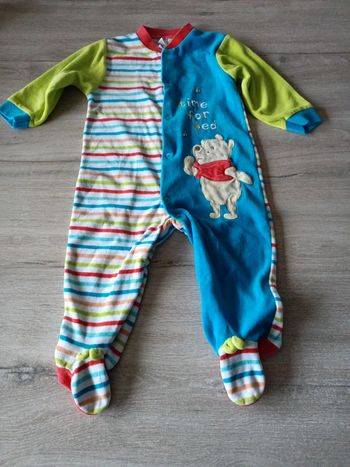 67. Pyjama C&A Winnie l'ourson 86