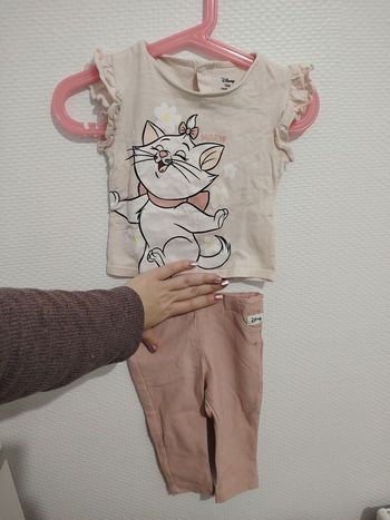 Ensemble bébé fille 9 mois Disney Marie – Très bon état