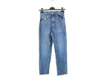 C64 jeans bleu Stradivarius 34