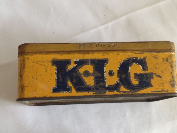 Ancienne boite publicitaire garagiste - photo numéro 3