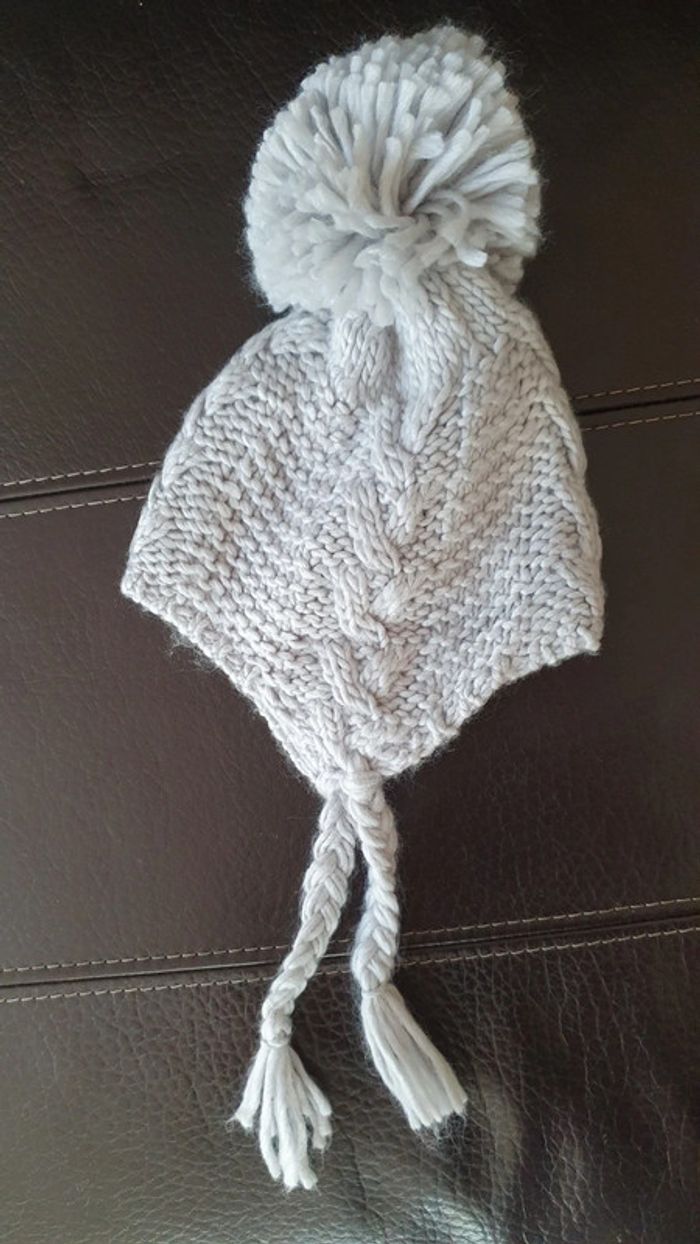 Bonnet gris doublé en polaire avec pompons et cache-oreille, 6-12 mois - photo numéro 5