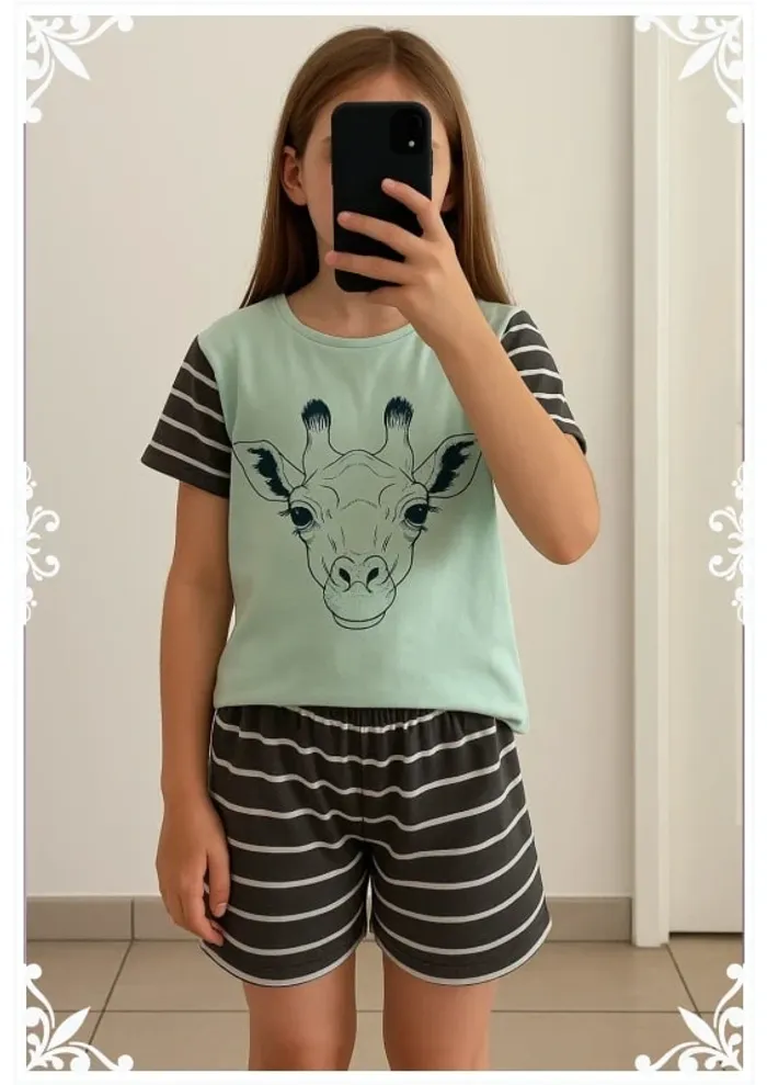 🦒 Pyjama fille 6 ans – Fait main – Giraffe & rayures stylées ! 🌙 - photo numéro 2