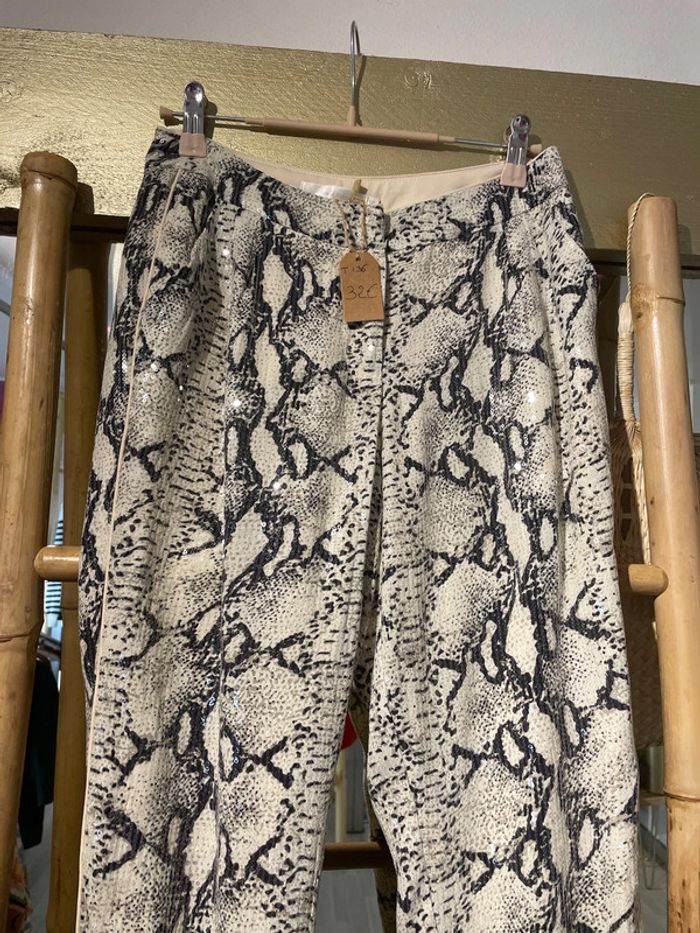 Pantalon imprimé python à sequins See U Soon taille 36 - photo numéro 2