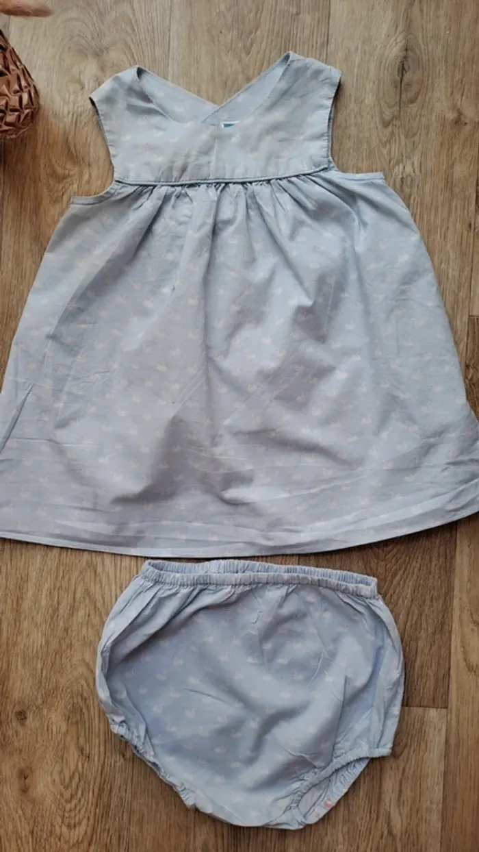Robe et son bloomer Jacadi bleu clair motif cigne 12 mois - photo numéro 2