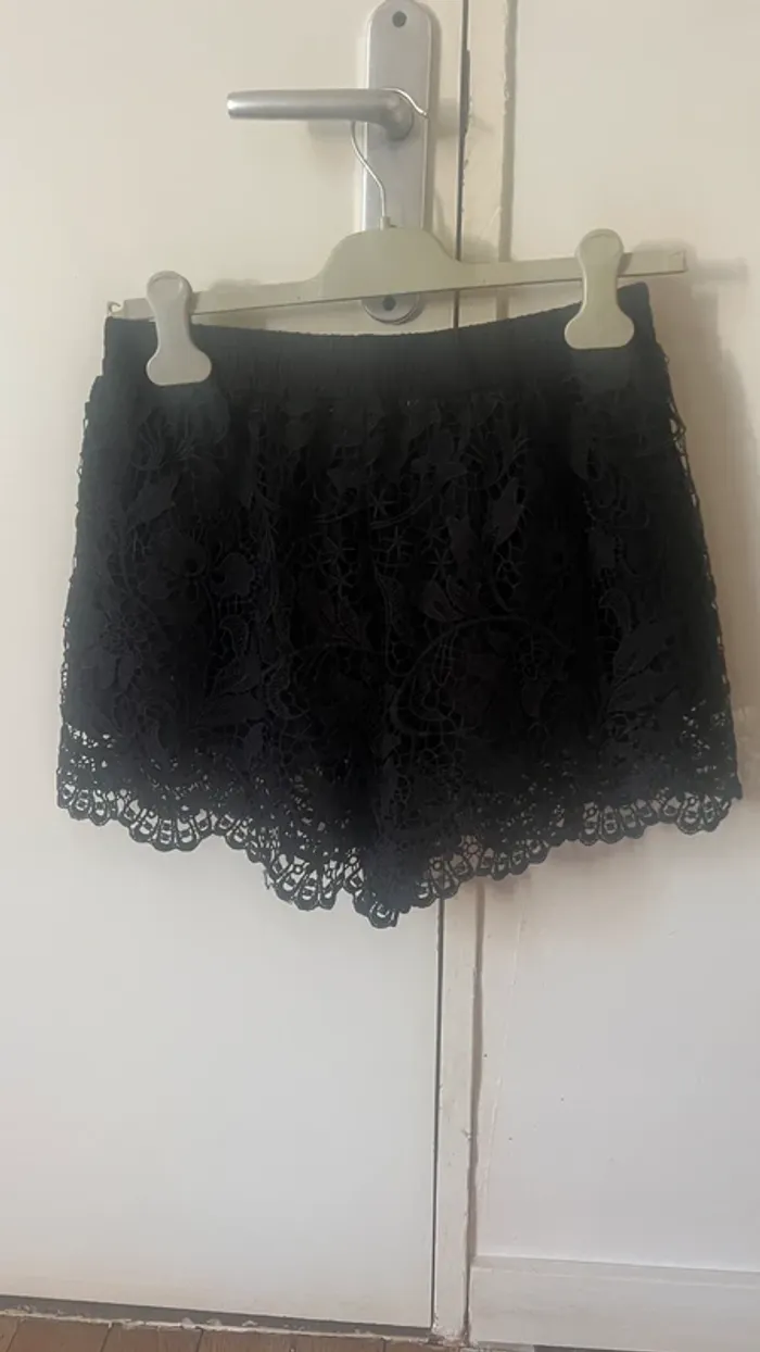 Short noir - photo numéro 2