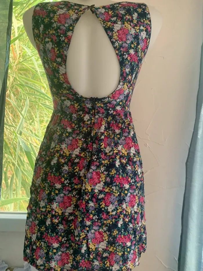 Débardeur Impoint évasé dos nu fleurie taille XS-S - photo numéro 3