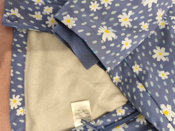 Imperméable à capuche. - photo numéro 2