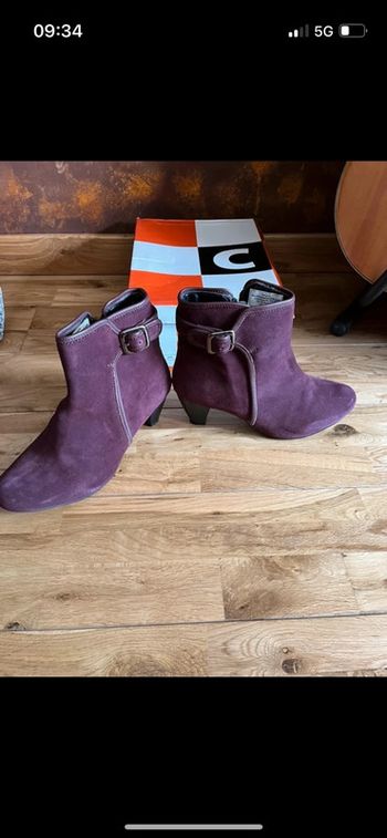Jolies boots en daim violet neuves bcp 41