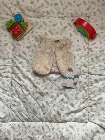 gilet sans manches en fourrure beige 3 mois tape à l'oeil