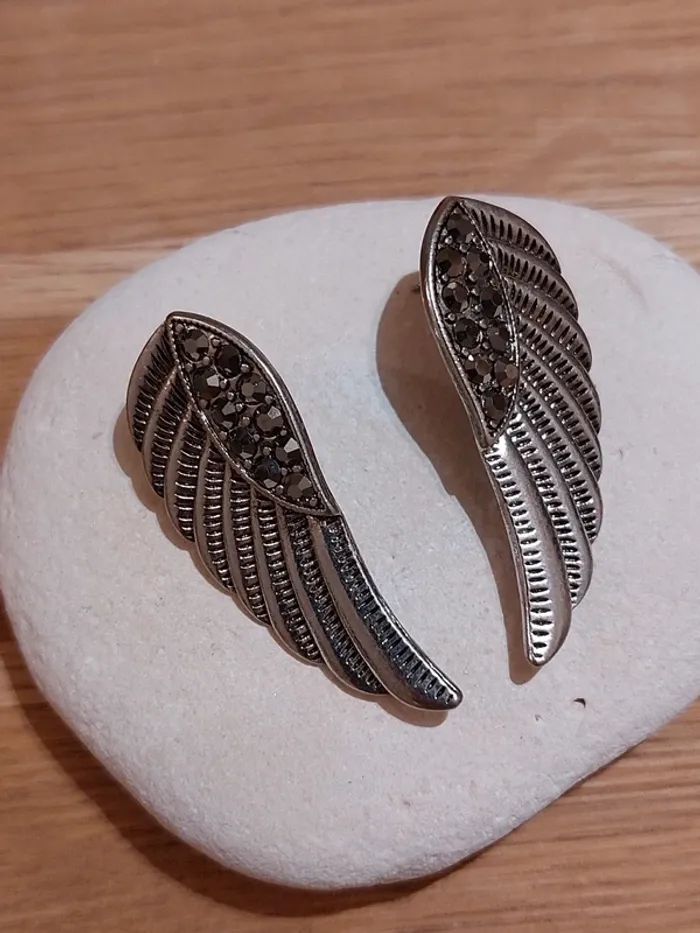 Boucles d'oreilles I am neuves 🎁🎄 - photo numéro 3