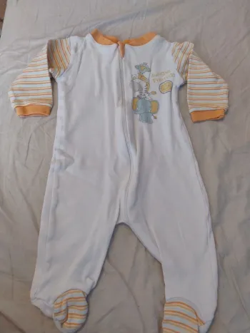 Pyjamas bébé un pièce